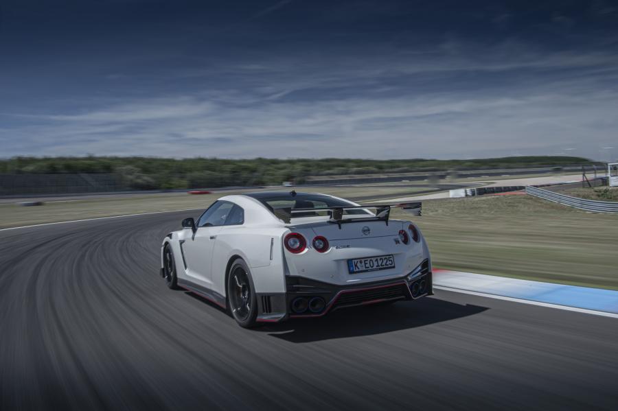  Nissan GT-R Nismo (R35) 2019 года  (WW) (фото 47 из 81)
